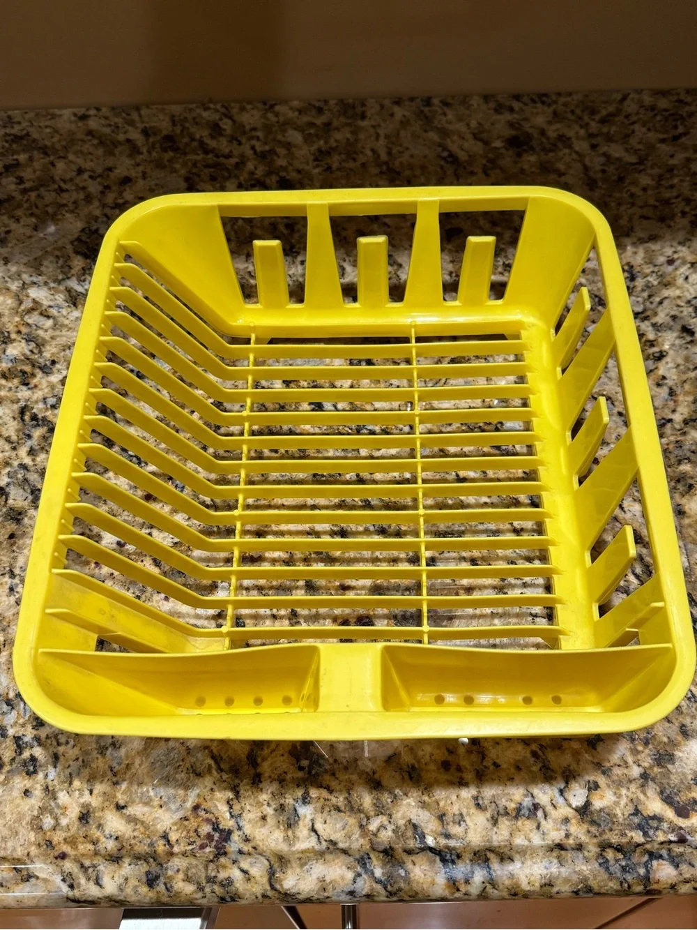 Vintage Rubbermaid Yellow Plastic Dish Drying Rack Retro